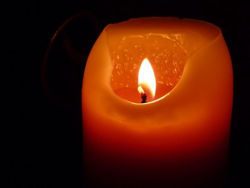 Tunneling effect in a candle